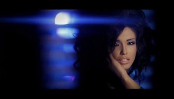 Lilit Hovhannisyan & Mihran Tsarukyan – Inchu Em Qez Sirum