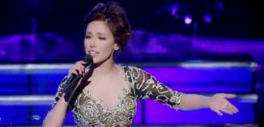 Lilit Hovhannisyan – Siraharvats Eritasardi Erg (Live)