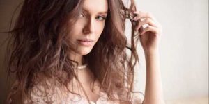 Lilit Hovhannisyan – Gole Sangam (Persian)