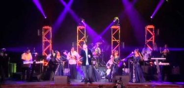 Karen Boksian – Love Me (Live in Concert)