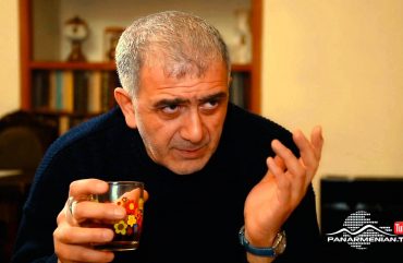 Verjin Hayrike Episode 52