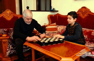 Verjin Hayrike Episode 57