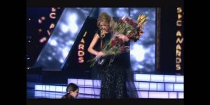 Christine Pepelyan – Shnorhakal Em (Armenia Music Awards 2012)