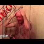 DEMQ SHOW – American Taking Shower VS Armenian Taking Shower