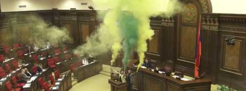 Lratvakan Kentron 04.11.18