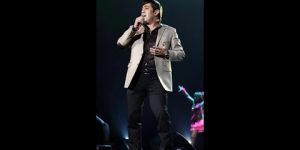 Martin Mkrtchyan – Mi Patmutyun