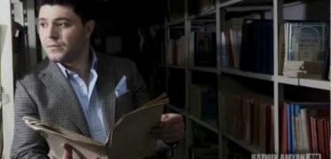 Razmik Amyan – Sirel Em, Sirum Em U Ksirem