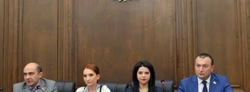 Lurer November 25, 2019